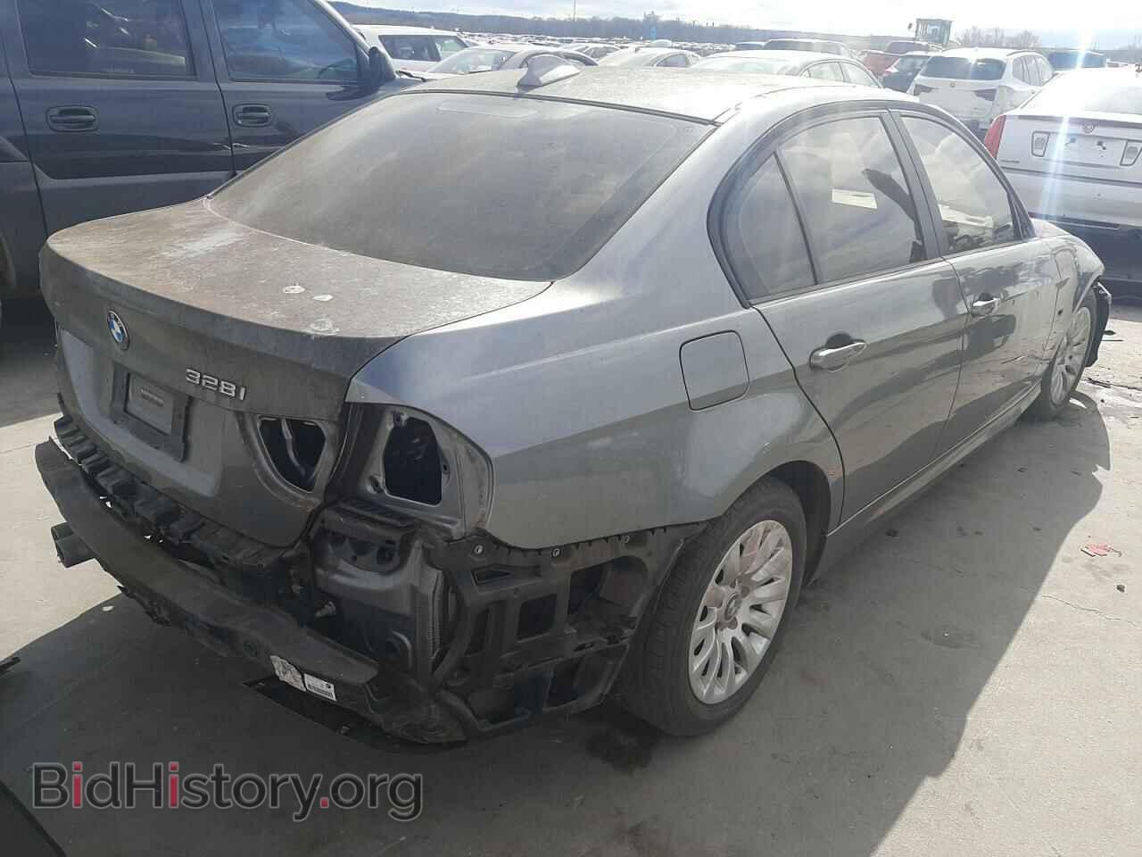 2009 BMW 3 SERIES - VIN: WBAPH73549E127936 - Фото 4