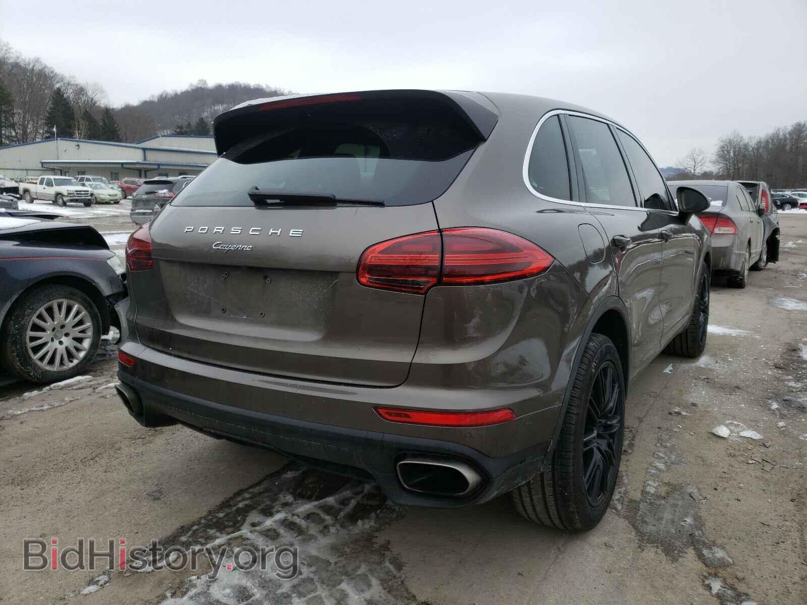 2016 PORSCHE CAYENNE - VIN: WP1AA2A20GLA03887 - Photo 4