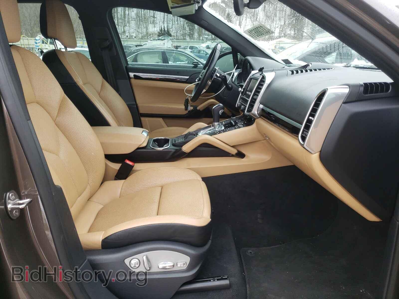 2016 PORSCHE CAYENNE - VIN: WP1AA2A20GLA03887 - Photo 5