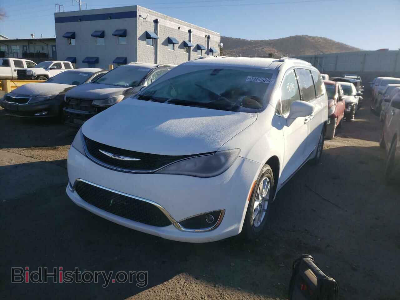 2020 CHRYSLER PACIFICA - VIN: 2C4RC1BG1LR209398 - Photo 2