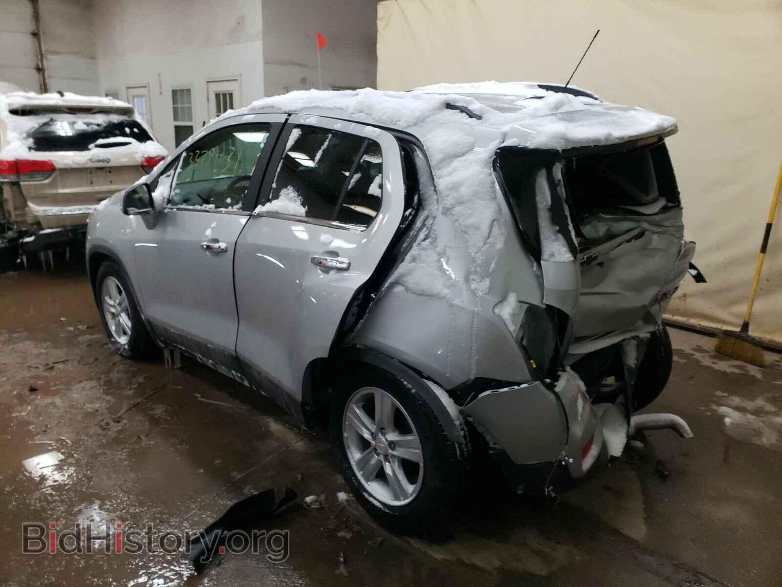 2020 CHEVROLET TRAX - VIN: 3GNCJLSB0LL325403 - Фото 3