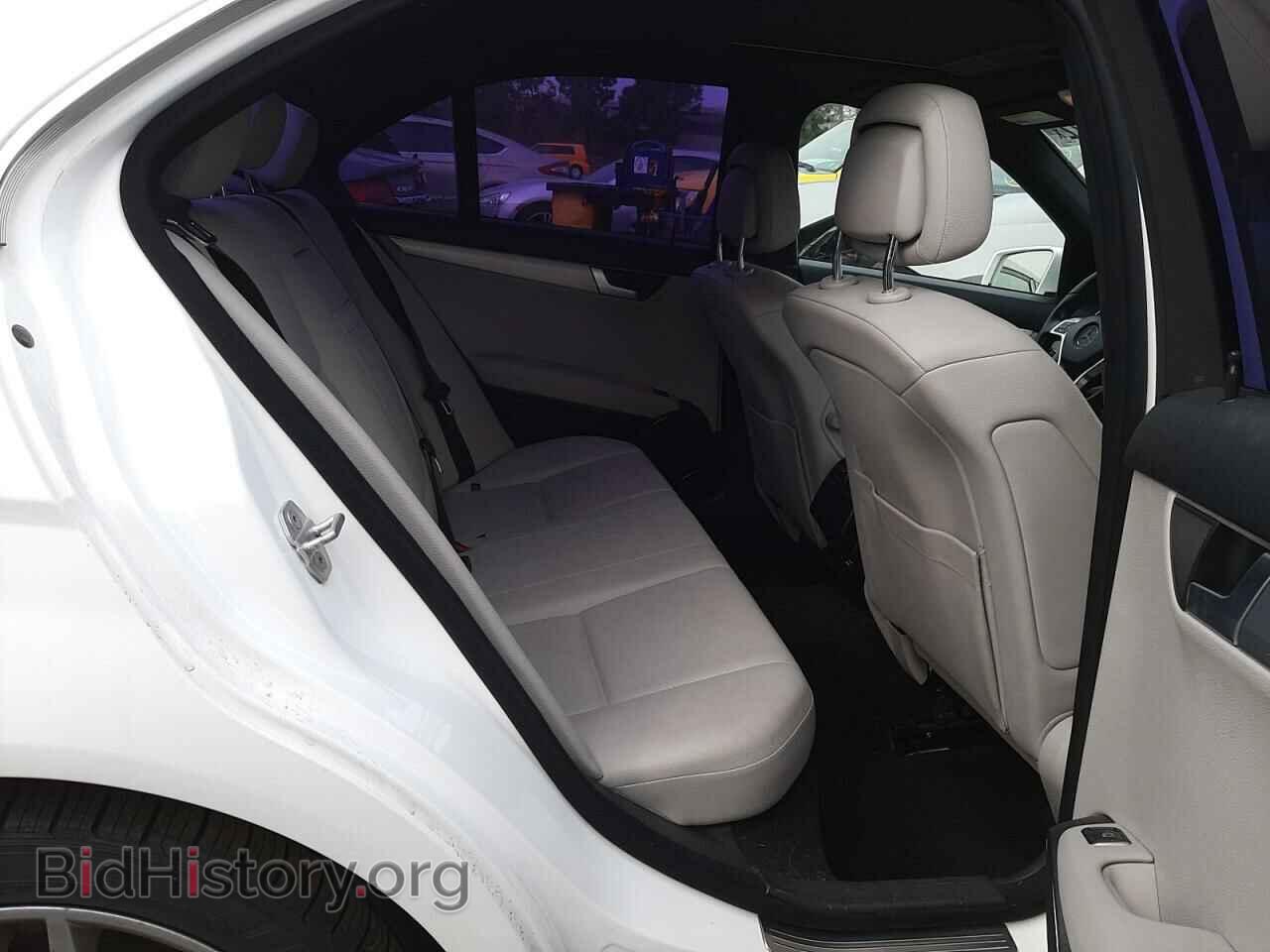 2013 MERCEDES-BENZ C-CLASS - VIN: WDDGF4HB9DR266442 - Фото 6