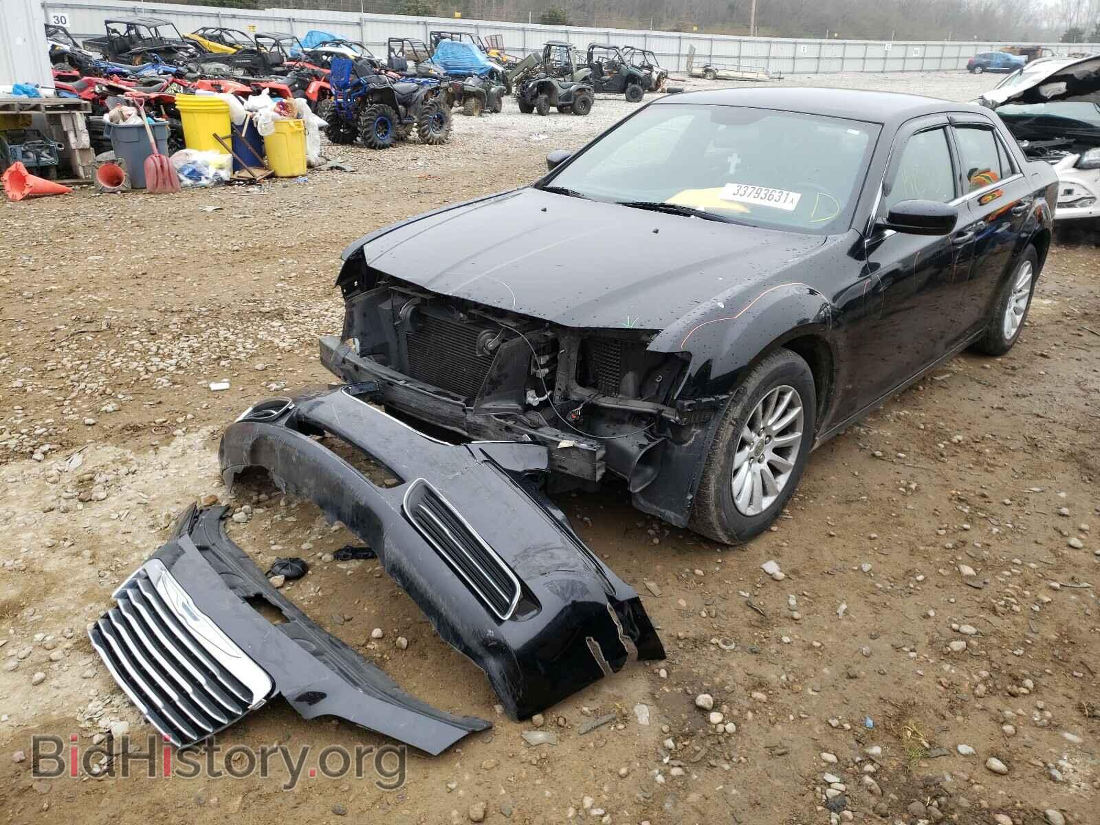 2014 CHRYSLER 300 - VIN: 2C3CCAAG9EH159919 - Фото 2