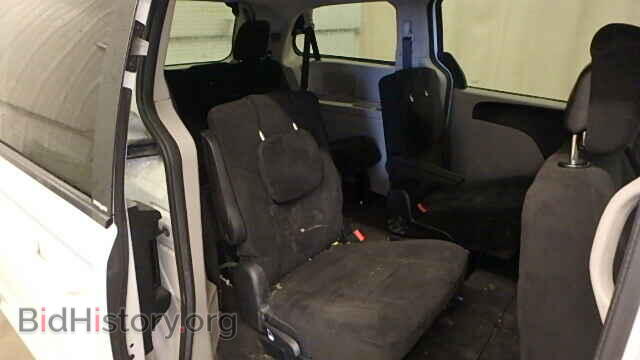 2012 DODGE CARAVAN - VIN: 2C4RDGCGXCR357418 - Фото 6