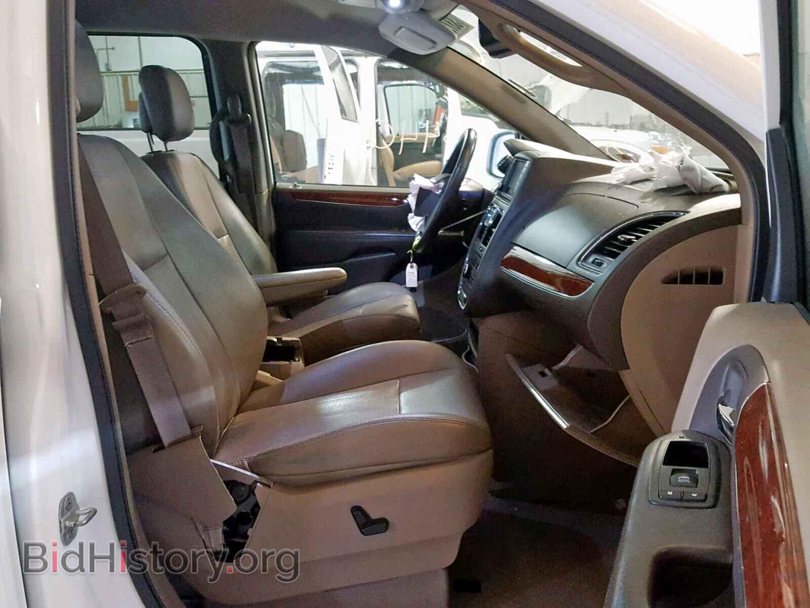 2012 CHRYSLER TOWN & COU - VIN: 2C4RC1BG6CR207467 - Фото 5