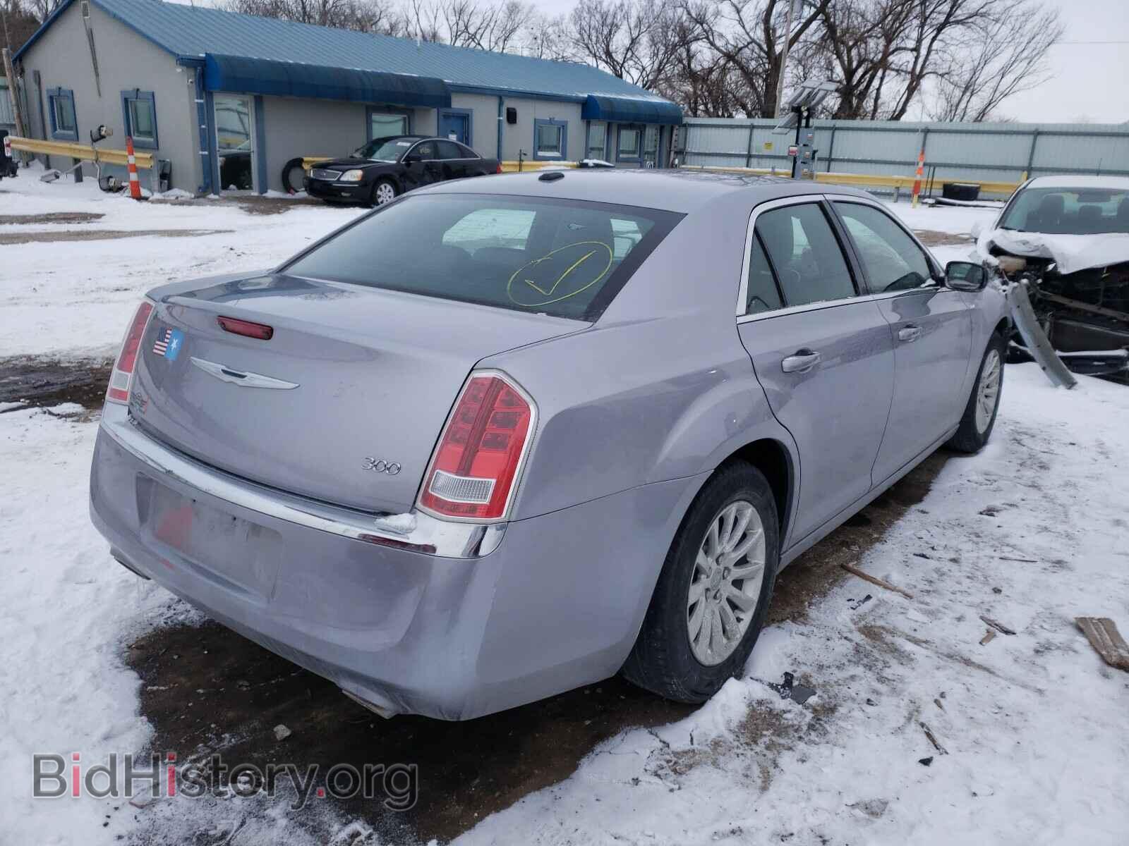 2013 CHRYSLER 300 - VIN: 2C3CCAAG0DH699108 - Фото 4