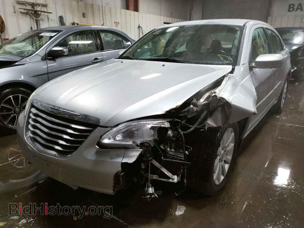 2011 CHRYSLER 200 - VIN: 1C3BC1FG9BN538782 - Фото 2