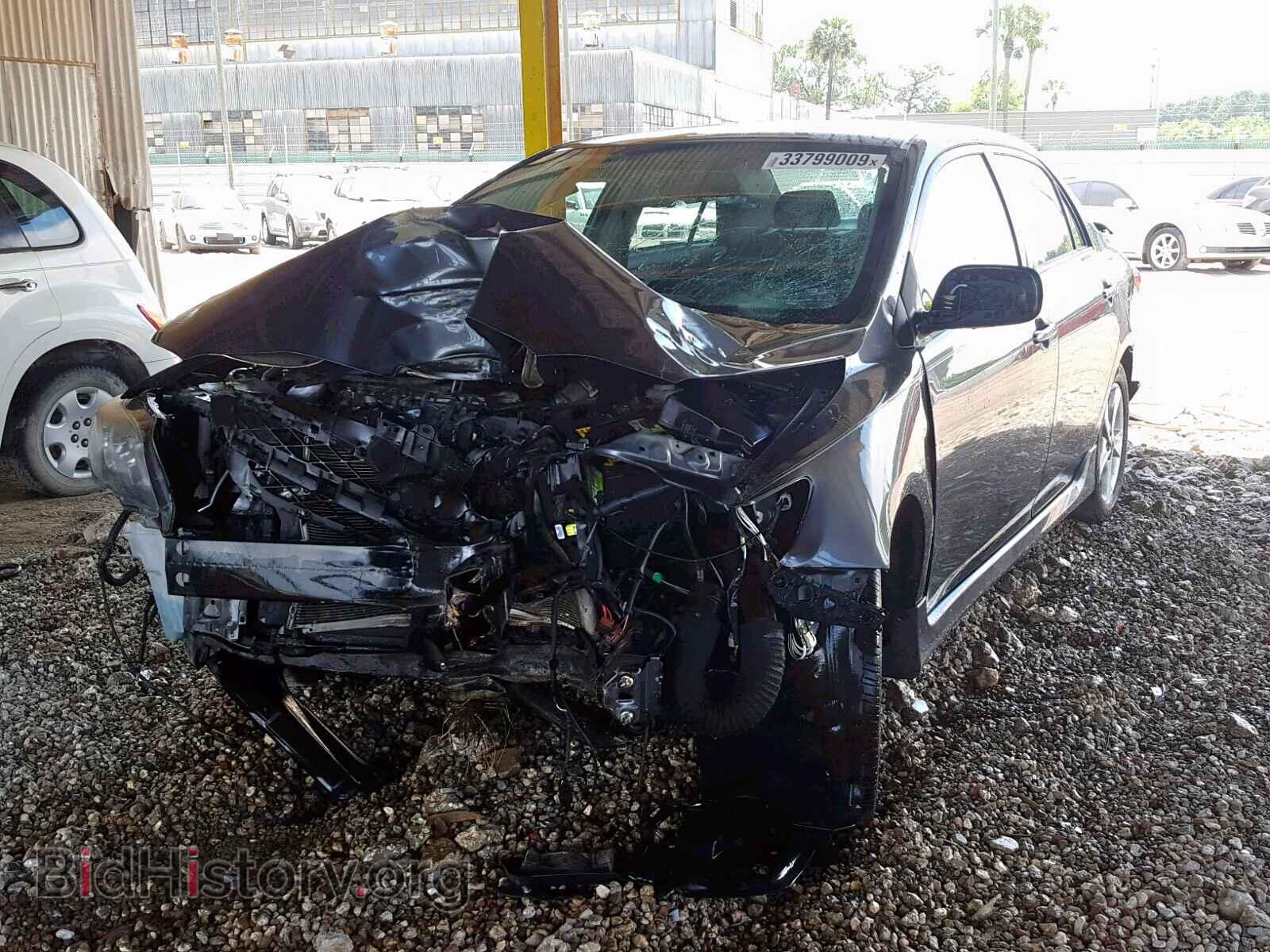 2011 TOYOTA COROLLA BA - VIN: 2T1BU4EE7BC748522 - Фото 2