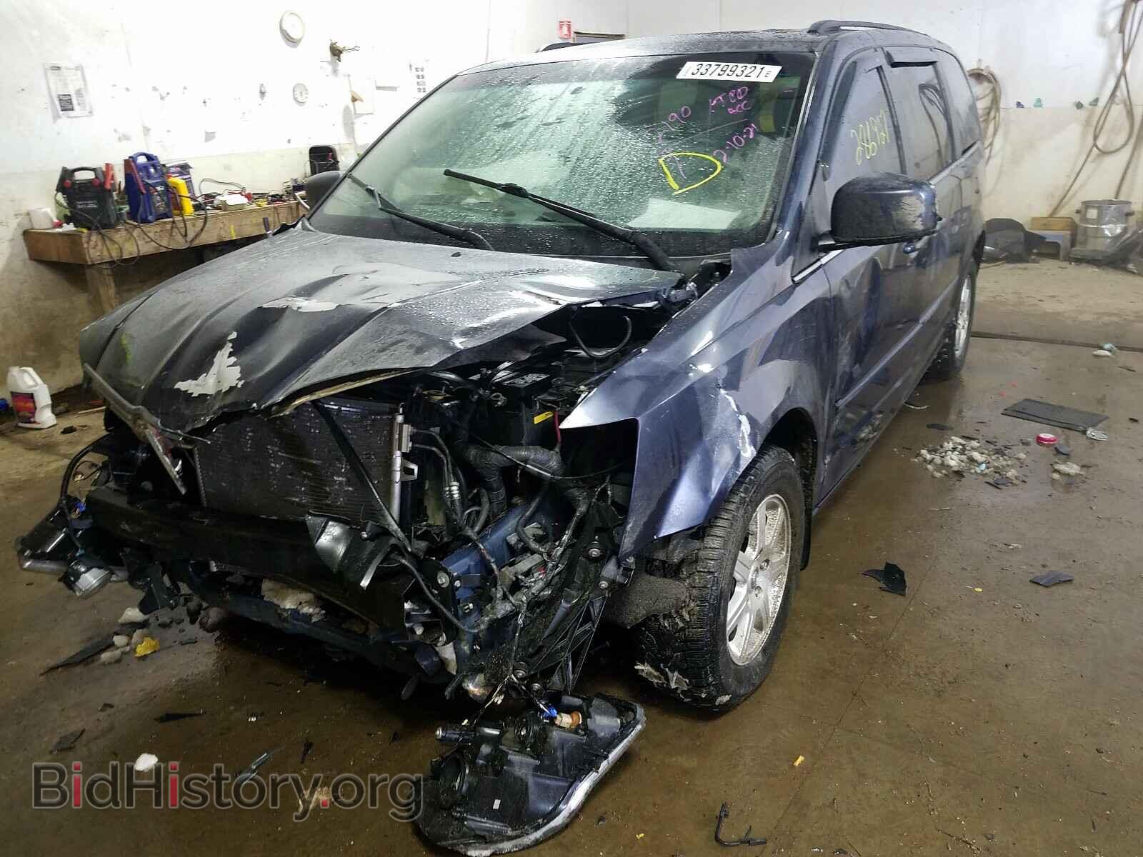 2008 CHRYSLER MINIVAN - VIN: 2A8HR54P88R732190 - Фото 2