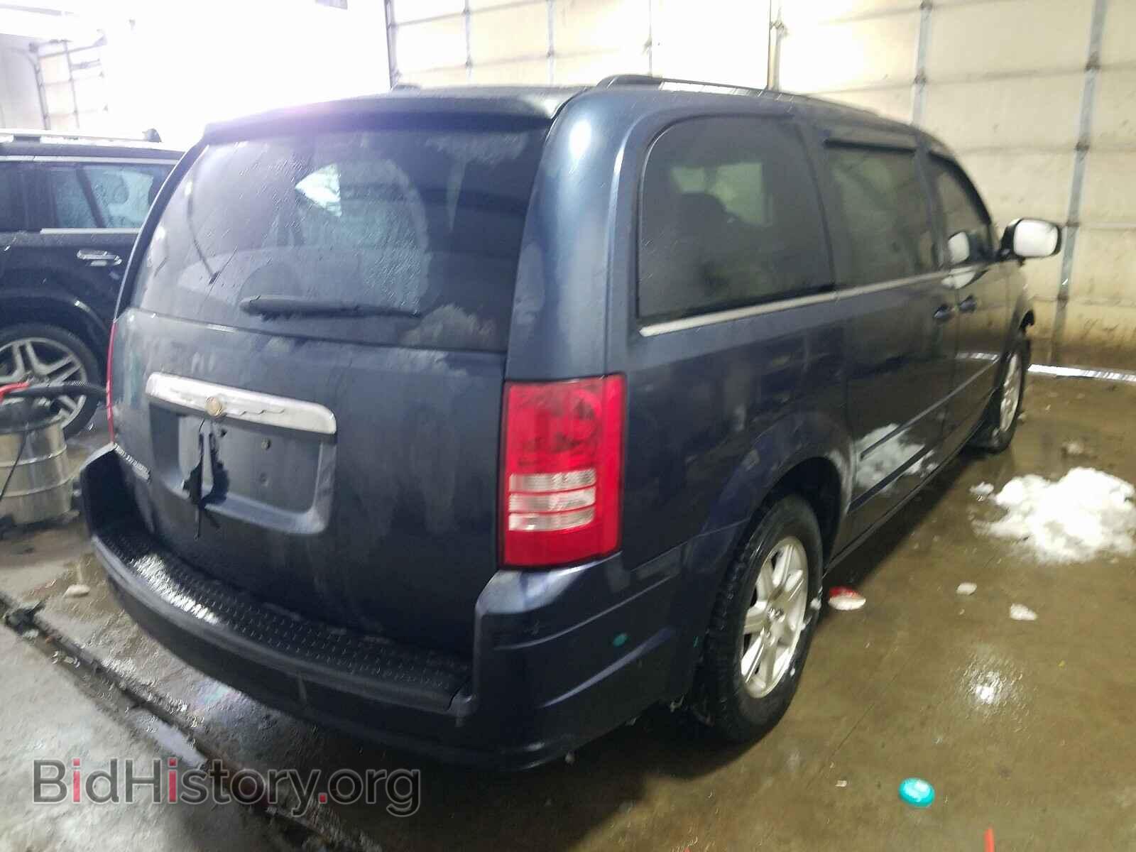 2008 CHRYSLER MINIVAN - VIN: 2A8HR54P88R732190 - Фото 4
