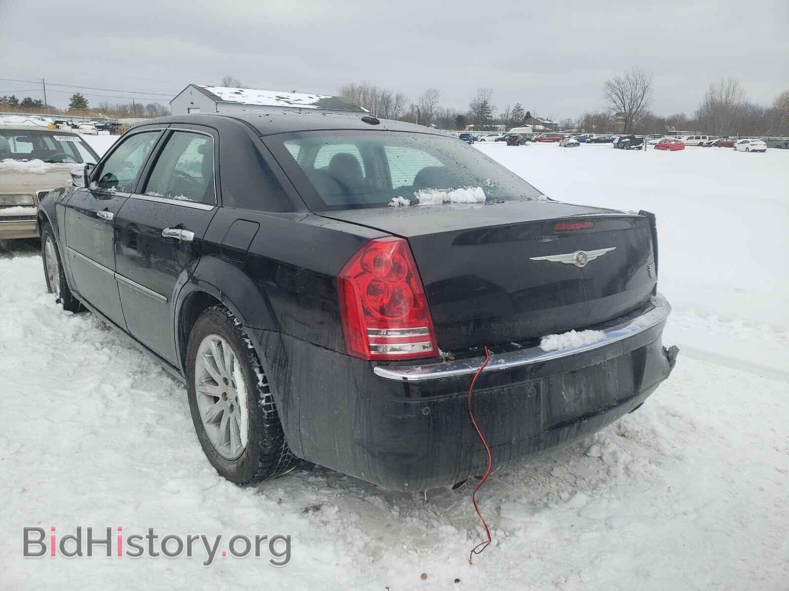 2009 CHRYSLER 300 - VIN: 2C3KA63T89H512181 - Фото 3