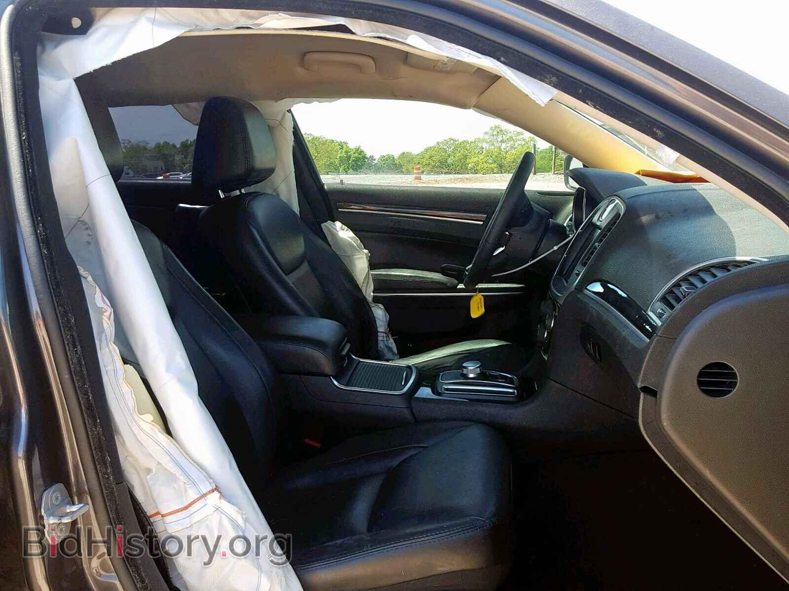 2016 CHRYSLER 300 - VIN: 2C3CCAAG0GH141814 - Фото 5
