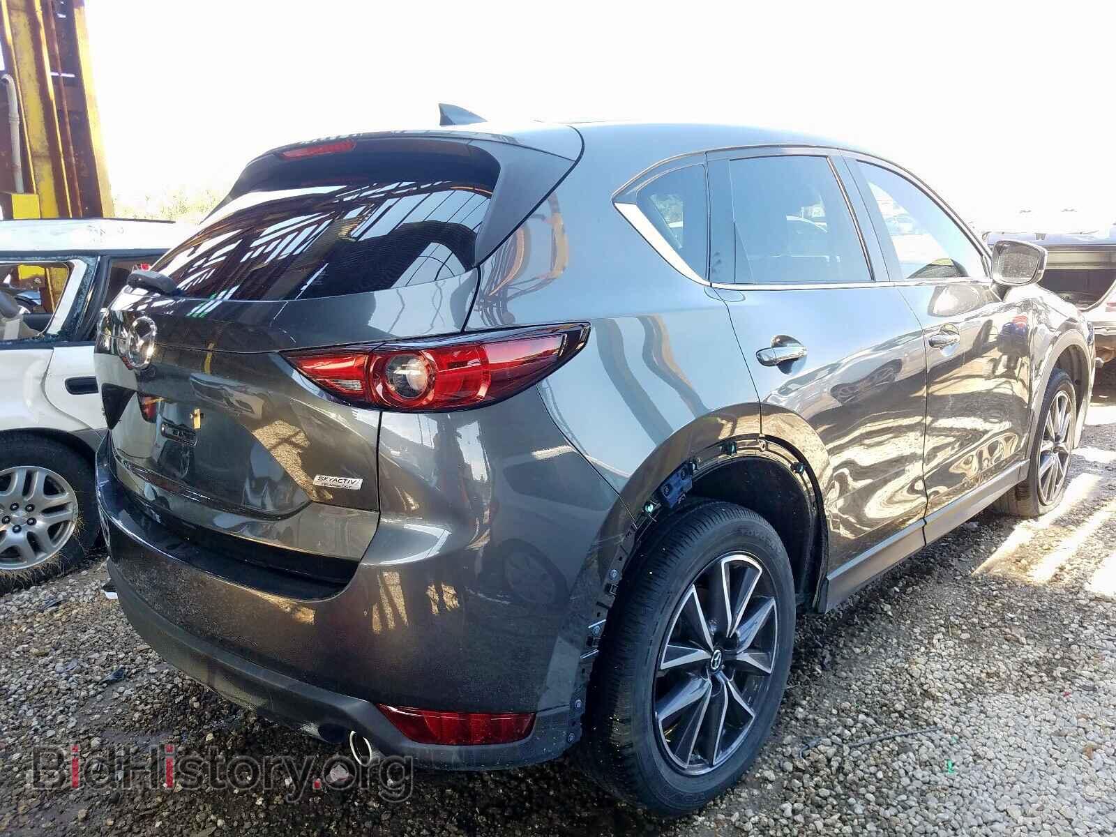 2018 MAZDA CX-5 - VIN: JM3KFADMXJ1327745 - Фото 4