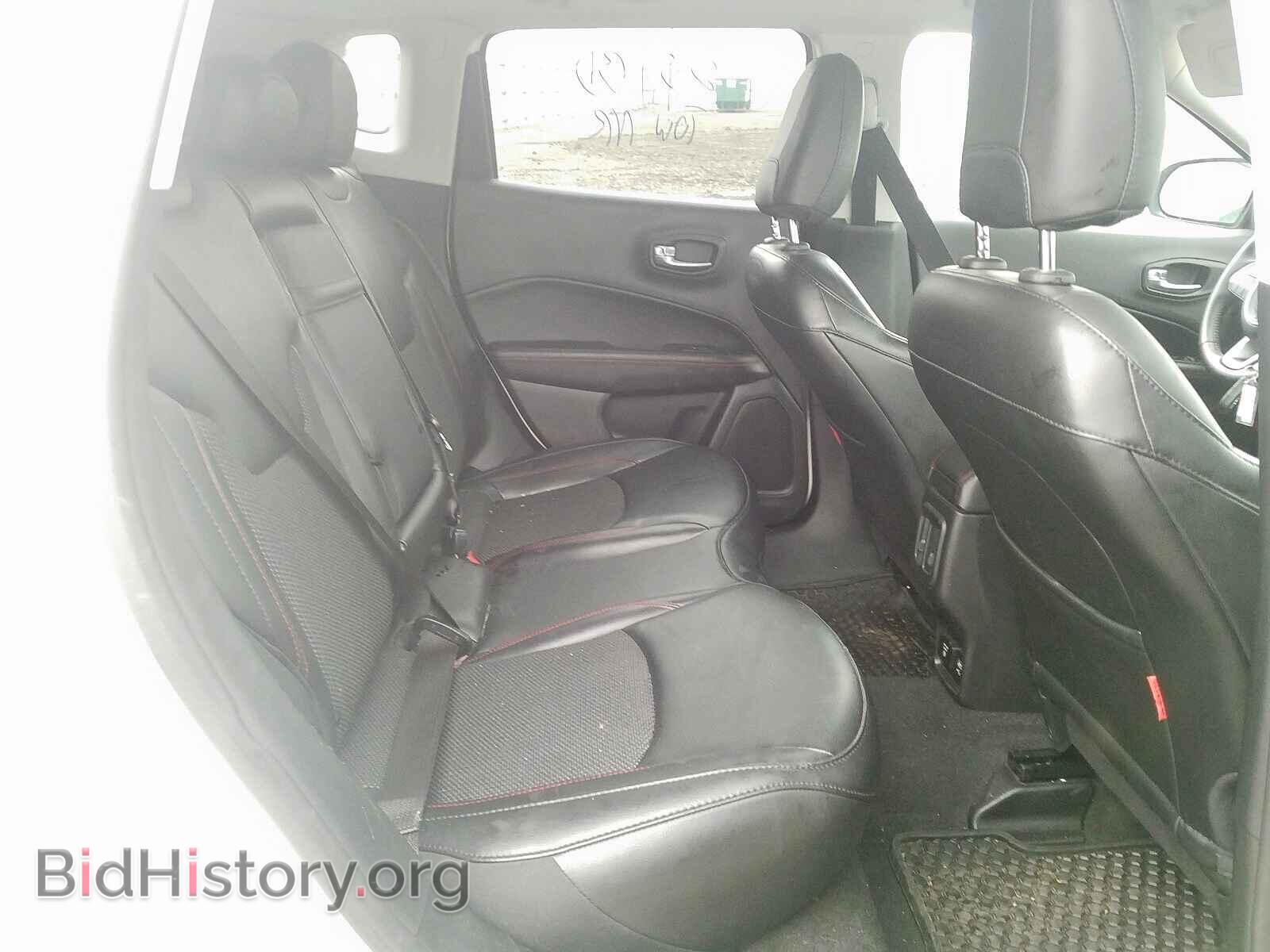 2019 JEEP COMPASS - VIN: 3C4NJDDB8KT733330 - Фото 6