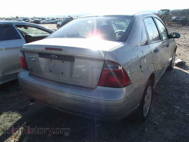 2007 FORD FOCUS - VIN: 1FAFP34N97W319956 - Фото 4