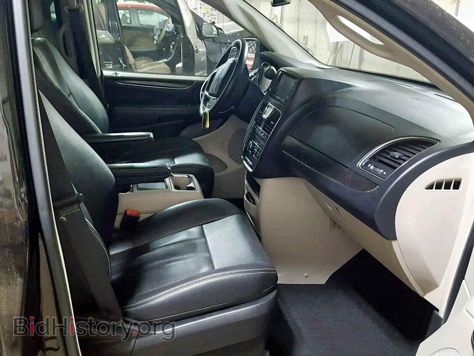 2016 CHRYSLER TOWN & COU - VIN: 2C4RC1BG6GR150368 - Фото 5