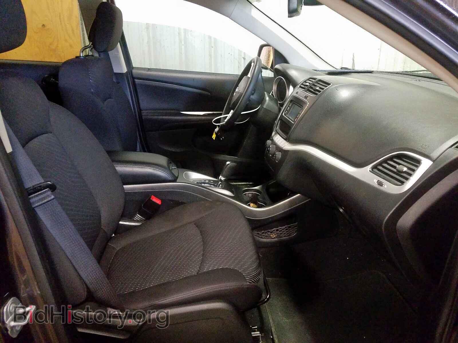 2018 DODGE JOURNEY - VIN: 3C4PDCAB4JT490581 - Фото 5