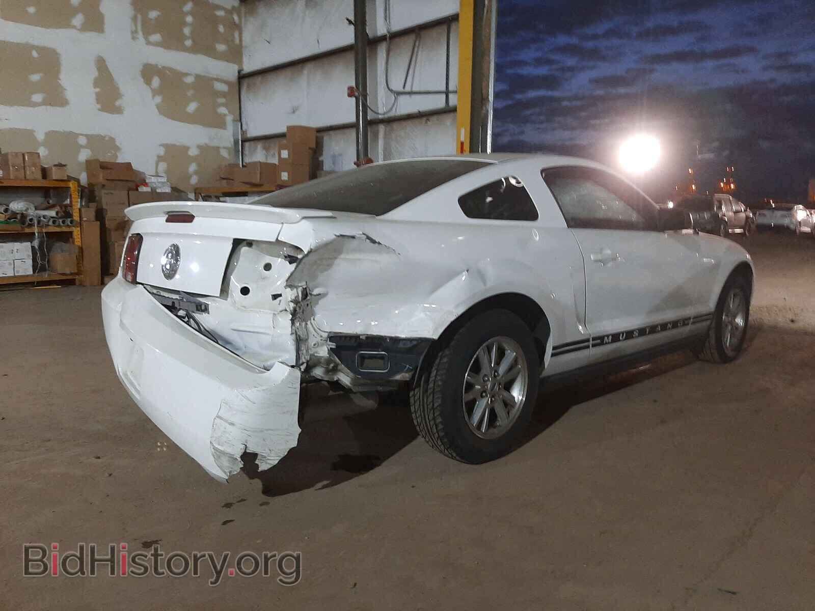 2007 FORD MUSTANG - VIN: 1ZVFT80N375272807 - Фото 4