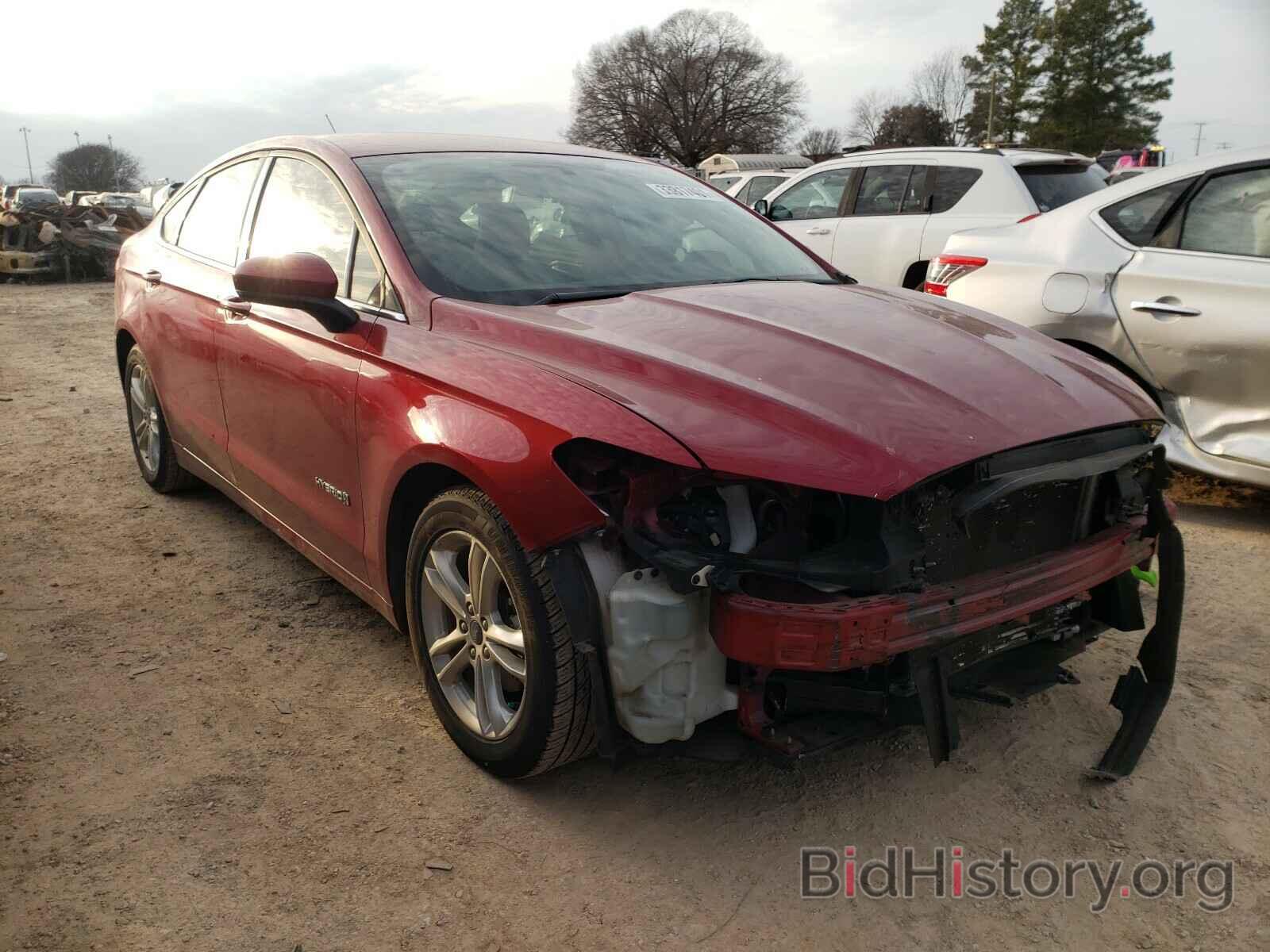 Photo 3FA6P0LU5JR183567 - FORD FUSION 2018