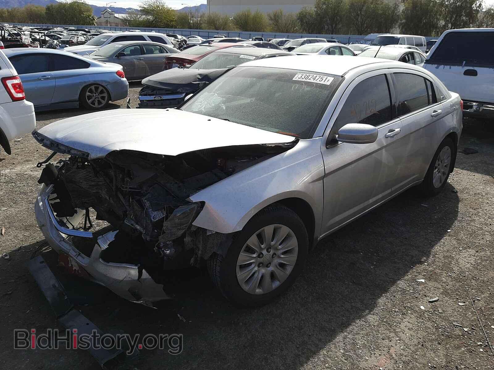 2011 CHRYSLER 200 - VIN: 1C3BC4FB8BN576493 - Фото 2