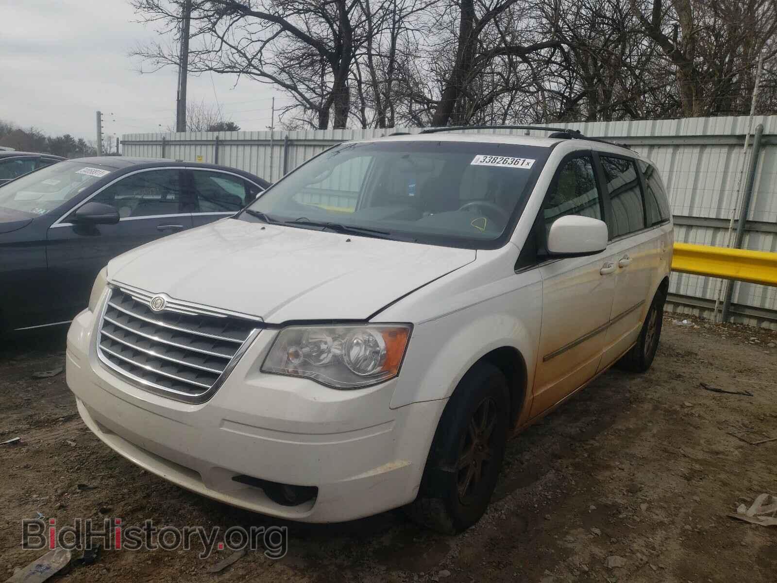 2010 CHRYSLER MINIVAN - VIN: 2A4RR5D12AR440848 - Photo 2