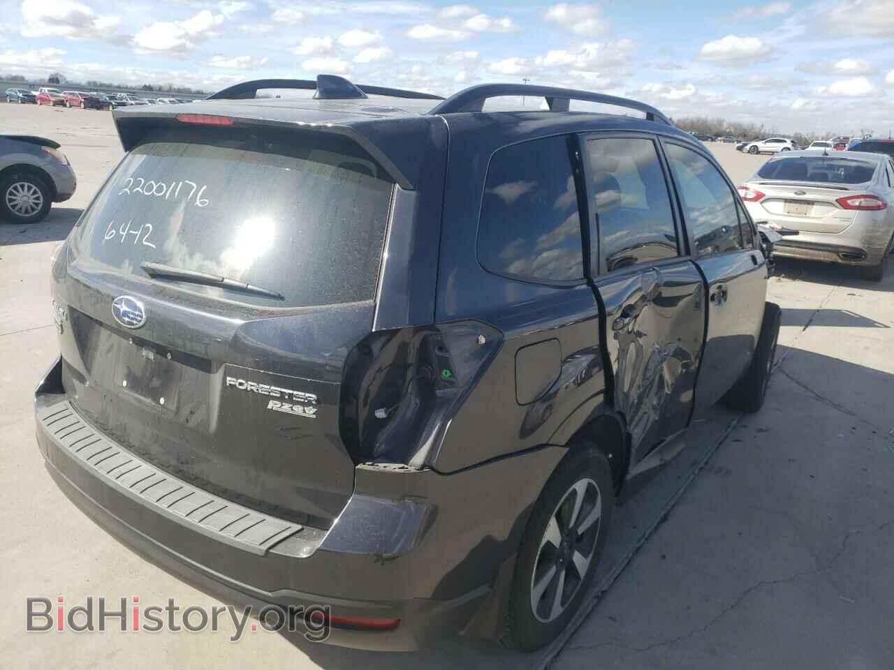 2017 SUBARU FORESTER - VIN: JF2SJAEC6HH411450 - Фото 4