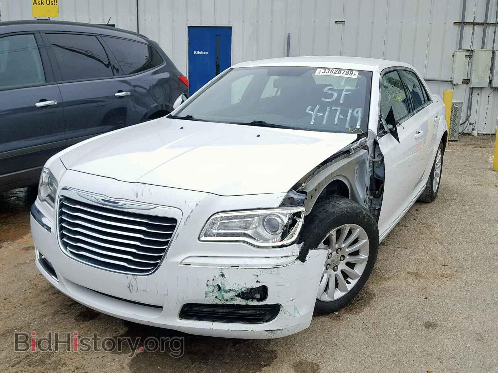 2012 CHRYSLER 300 - VIN: 2C3CCAAG6CH126745 - Фото 2