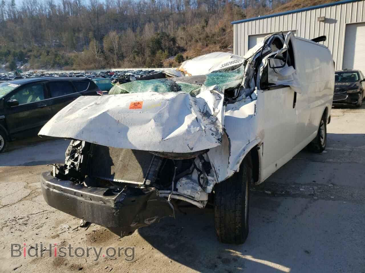 2011 CHEVROLET EXPRESS - VIN: 1GCSGAFX5B1110053 - Фото 2