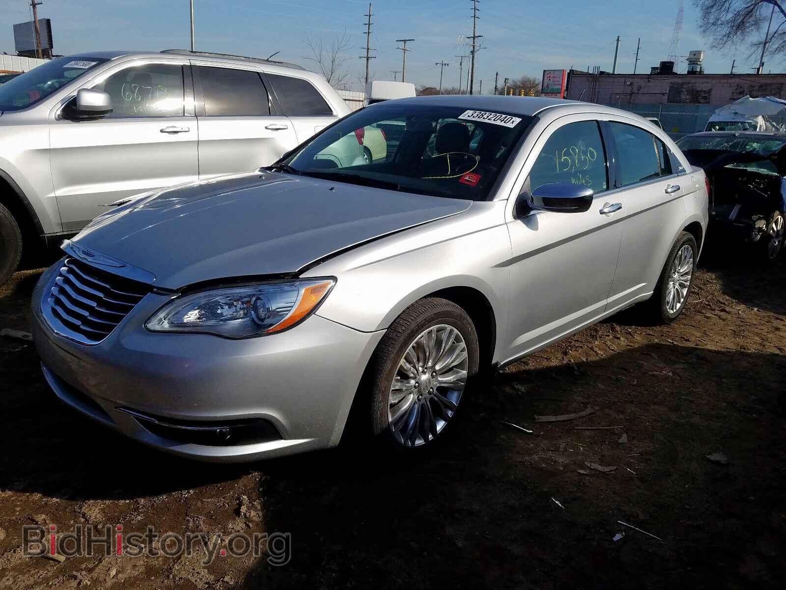 2012 CHRYSLER 200 - VIN: 1C3CCBCB1CN224869 - Фото 2