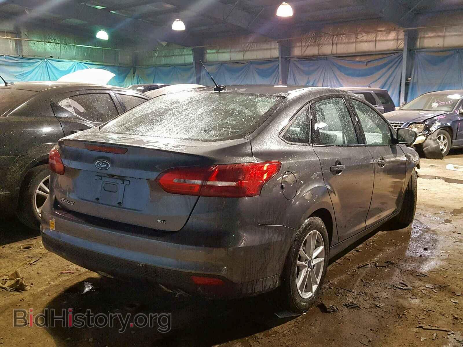2018 FORD FOCUS SE - VIN: 1FADP3F2XJL245854 - Фото 4