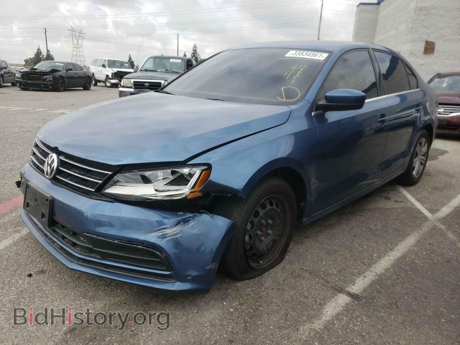 2017 VOLKSWAGEN JETTA - VIN: 3VW2B7AJ0HM275151 - Фото 2