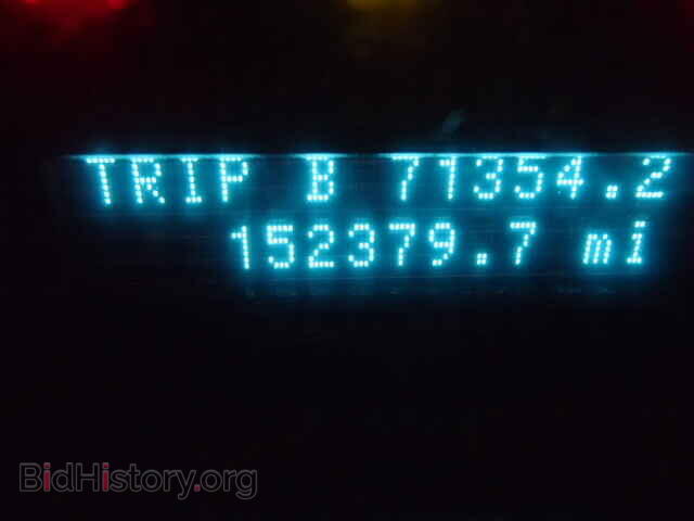 2009 FORD FOCUS - VIN: 1FAHP37N89W220987 - Фото 8