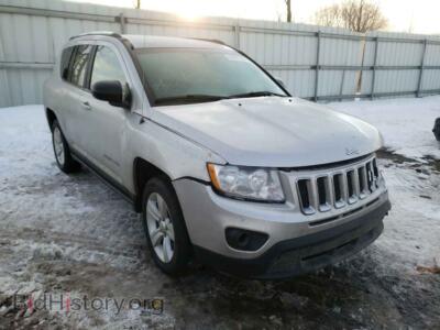 2011 Jeep COMPASS, серебристый — VIN 1J4NF4FB5BD157808, Copart