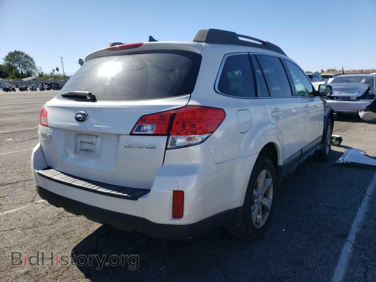 2014 SUBARU OUTBACK - VIN: 4S4BRCCC4E3293568 - Photo 4