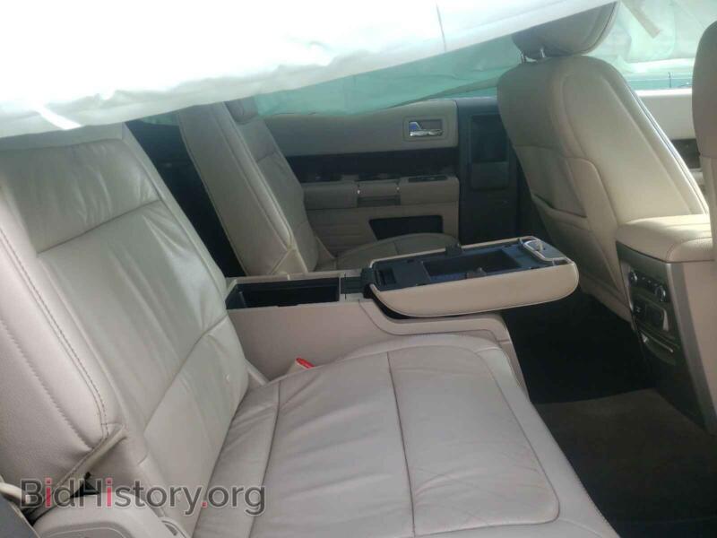 2011 Ford FLEX (VIN 2FMHK6CC8BBD21982) — photo 6 of 10