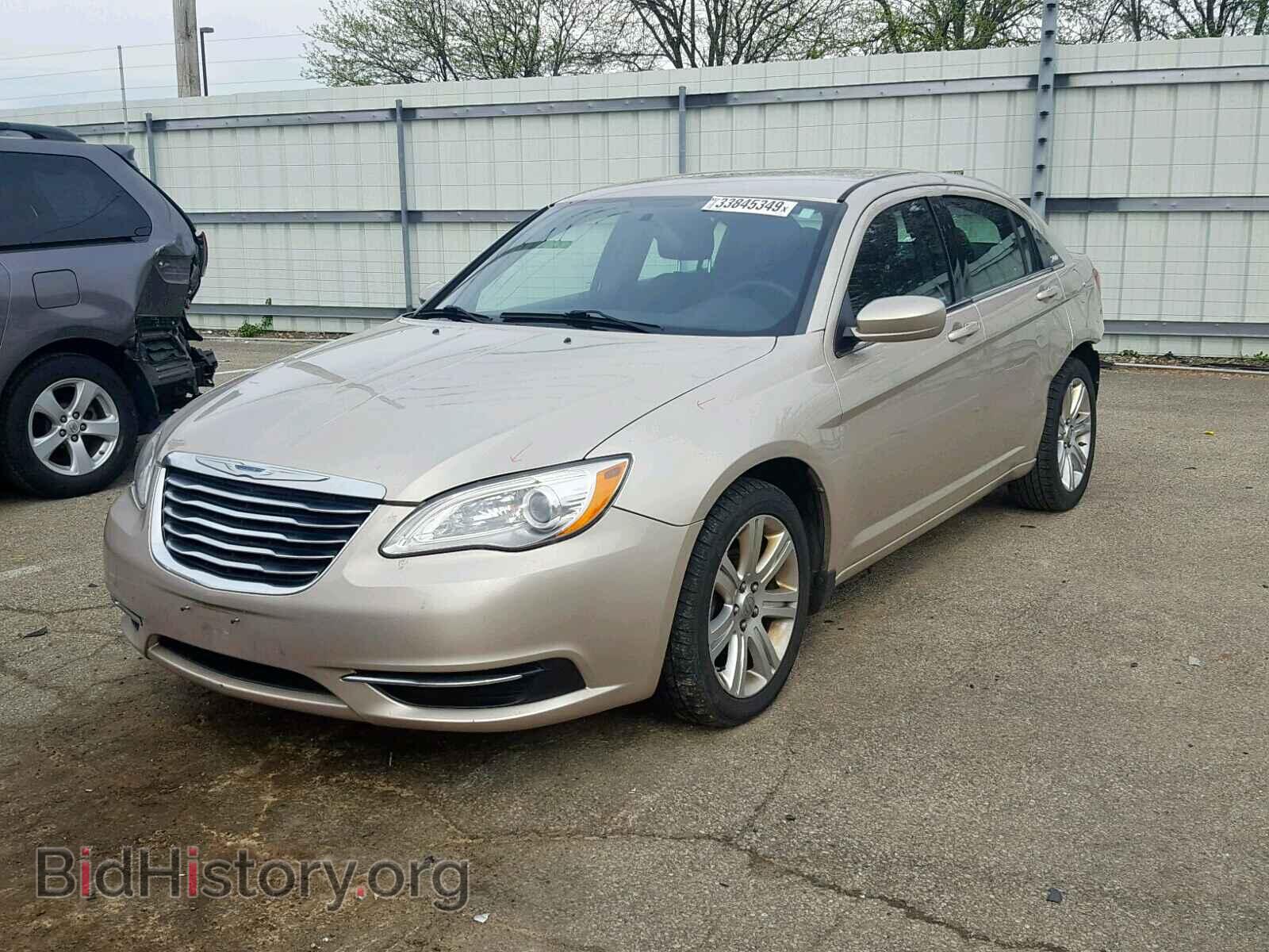 2013 CHRYSLER 200 - VIN: 1C3CCBAB2DN761884 - Photo 2