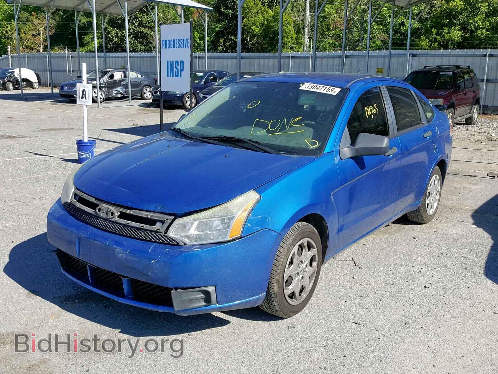 2010 FORD FOCUS - VIN: 1FAHP3EN8AW261143 - Photo 2