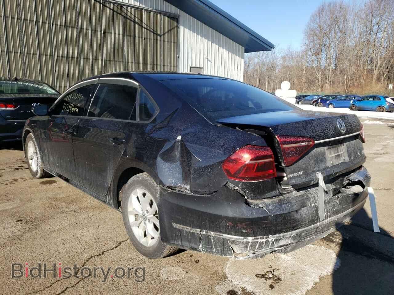 2018 VOLKSWAGEN PASSAT - VIN: 1VWAA7A32JC044310 - Фото 3