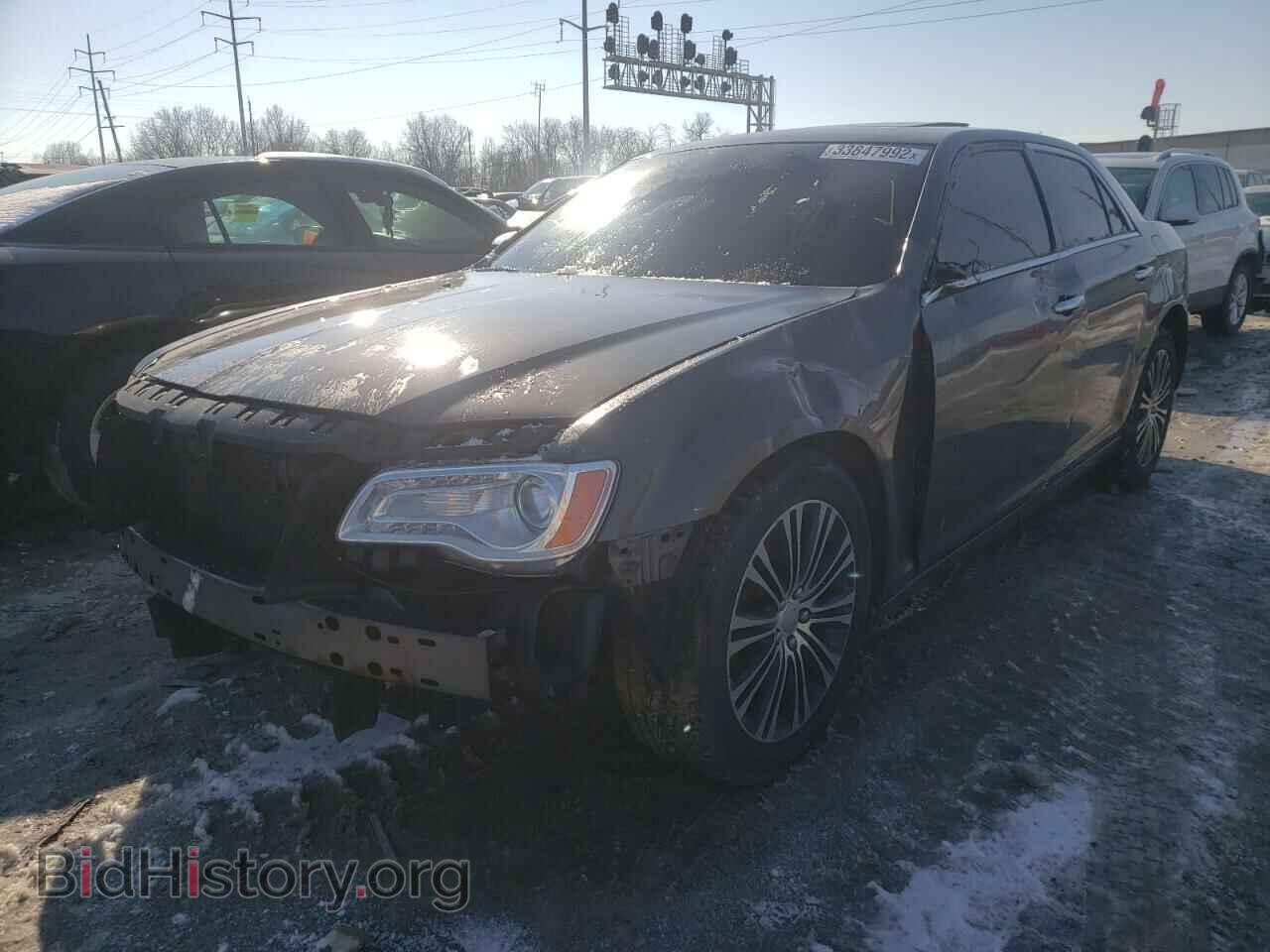 2013 CHRYSLER 300 - VIN: 2C3CCAKT2DH646583 - Фото 2