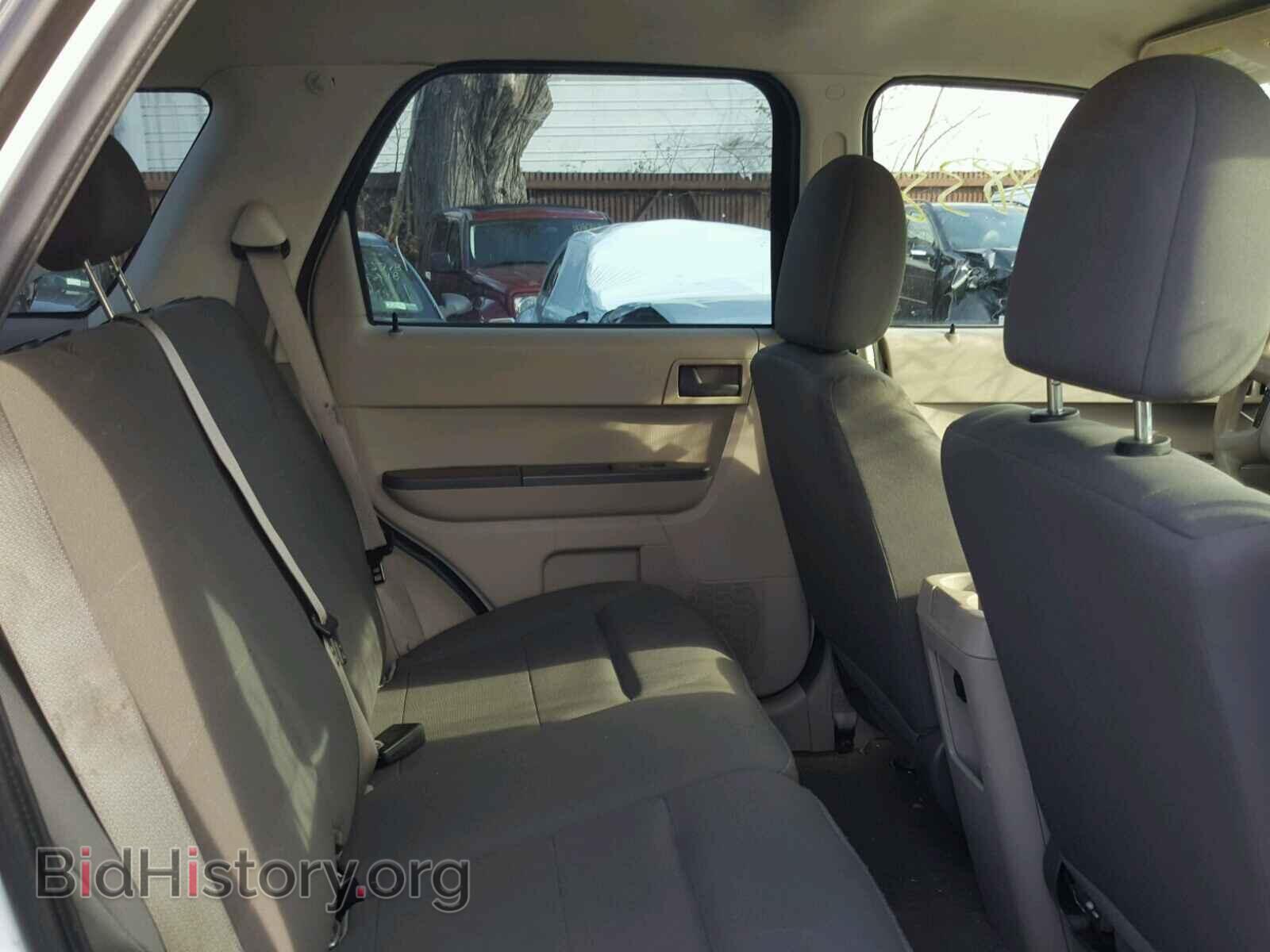 2011 FORD ESCAPE - VIN: 1FMCU0C78BKC31077 - Фото 6