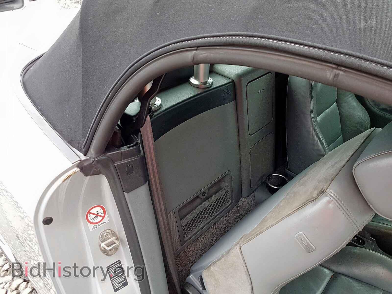 2002 AUDI TT - VIN: TRUTX28N121006011 - Фото 6