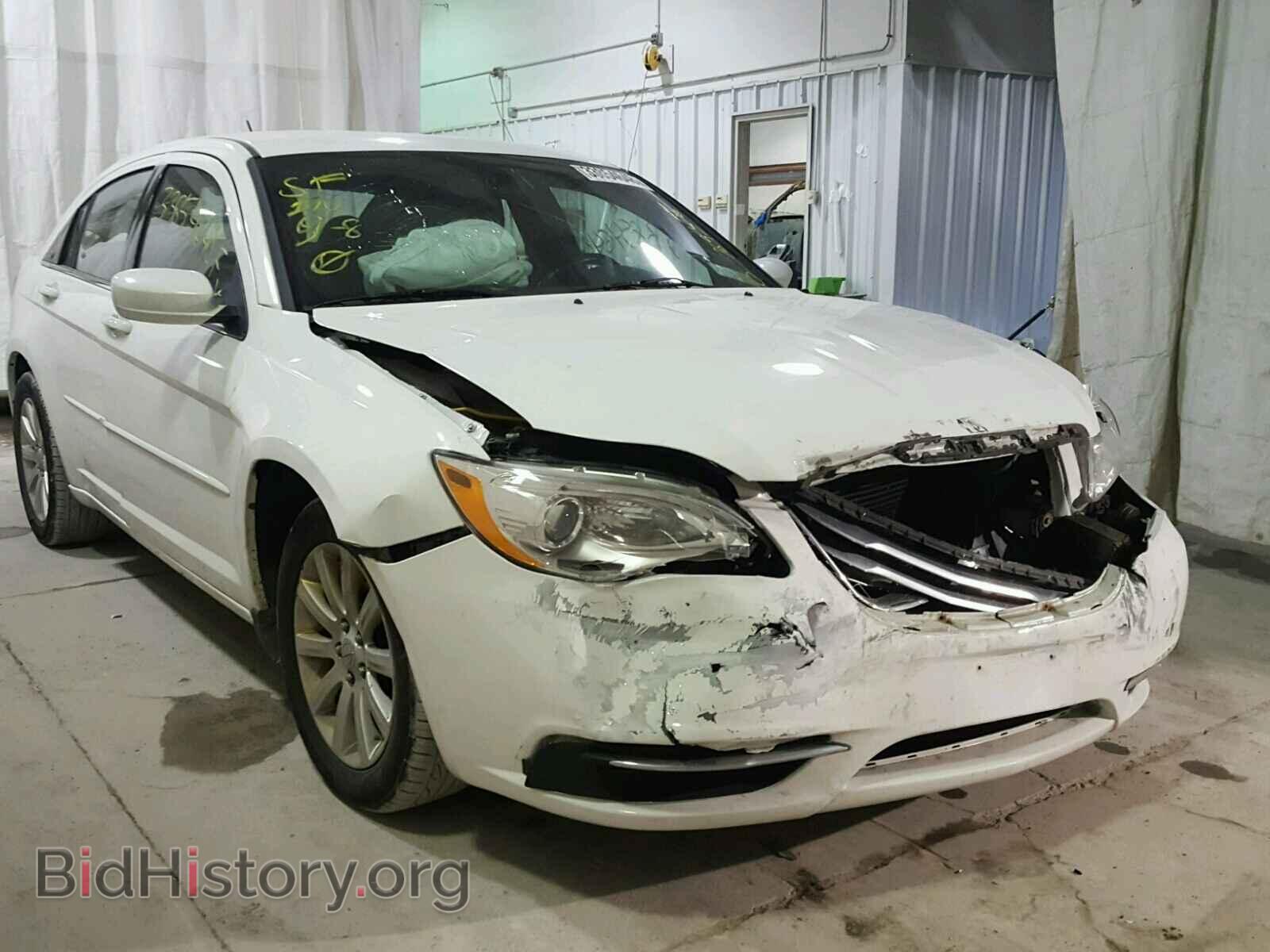 Фотография 1C3BC1FGXBN552786 - CHRYSLER 200 2011