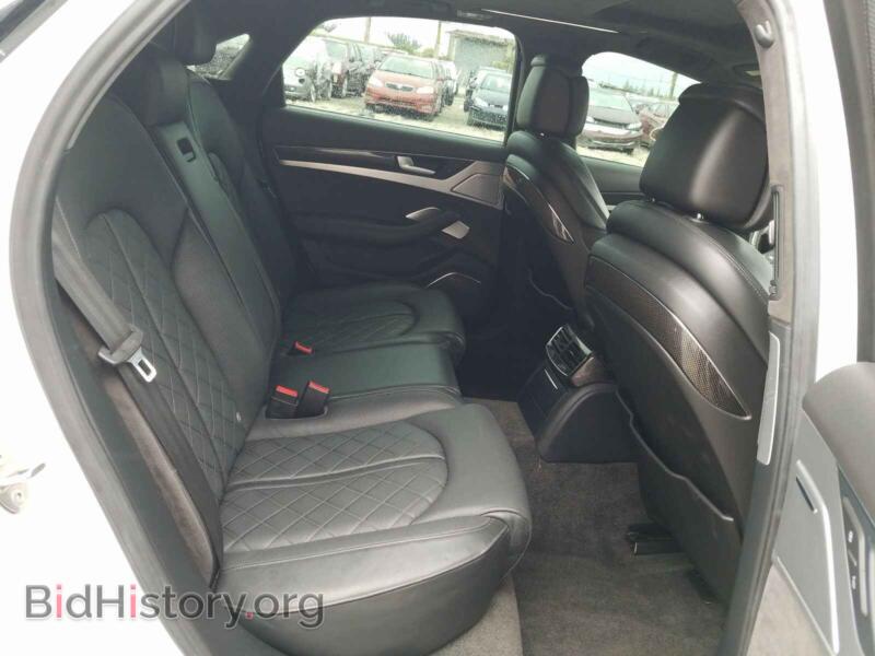 2016 Audi S8 (VIN WAUJSAFD2GN009453) — фото 6 из 10