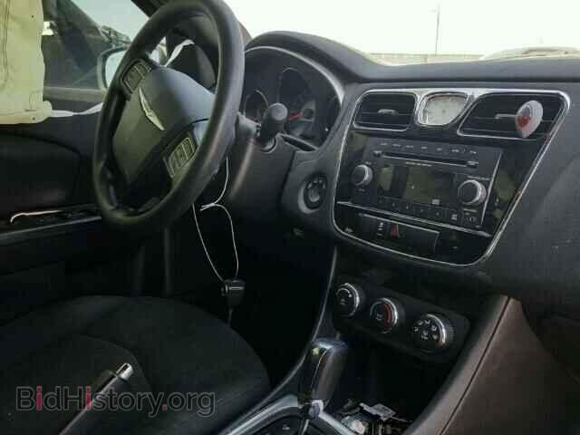 2012 CHRYSLER 200 - VIN: 1C3CCBAB0CN130517 - Фото 9