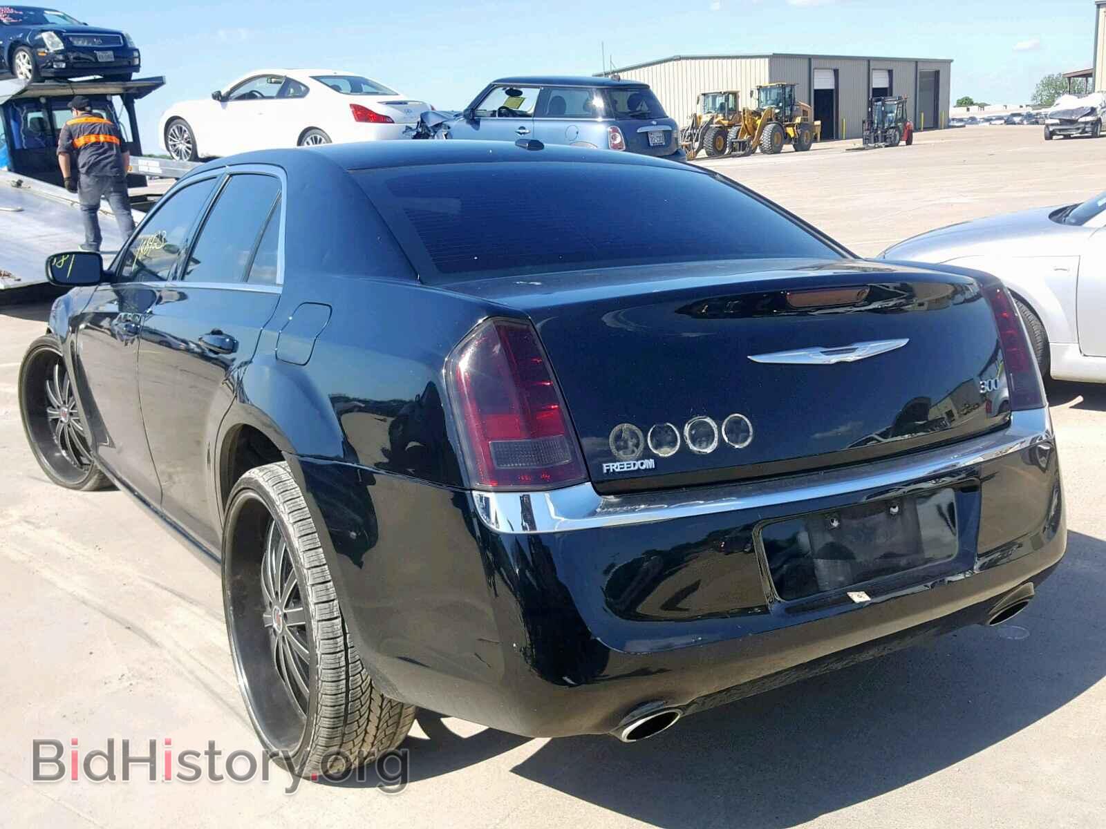 2013 CHRYSLER 300 - VIN: 2C3CCAAG2DH589547 - Фото 3