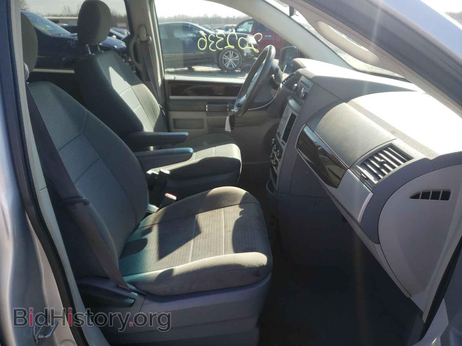 2010 CHRYSLER MINIVAN - VIN: 2A4RR5D1XAR131967 - Фото 5