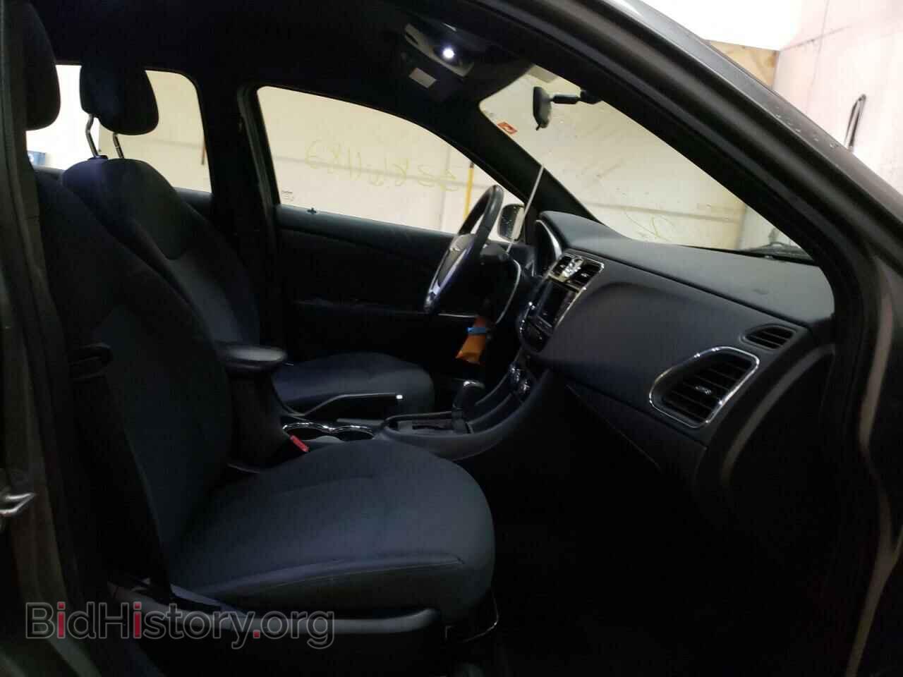 2011 CHRYSLER 200 - VIN: 1C3BC1FB0BN606665 - Фото 5