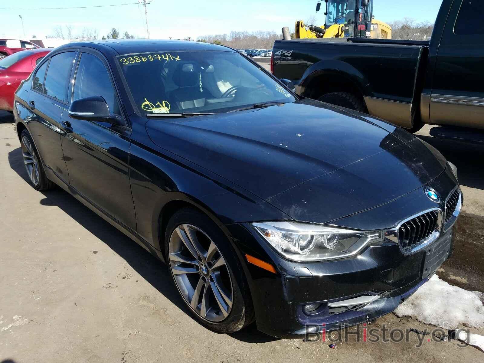 Photo WBA3B5C50DF597372 - BMW 3 SERIES 2013