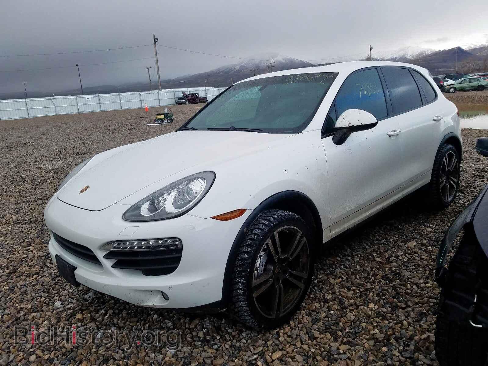 2013 PORSCHE CAYENNE - VIN: WP1AB2A22DLA82049 - Фото 2
