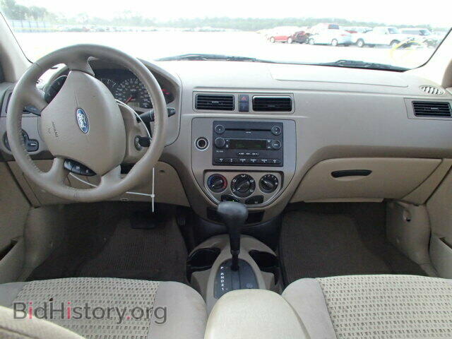 2007 FORD FOCUS - VIN: 1FAFP36N47W197827 - Фото 10